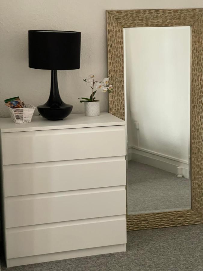 Hendon Park Apartments In London The Hyde Екстериор снимка